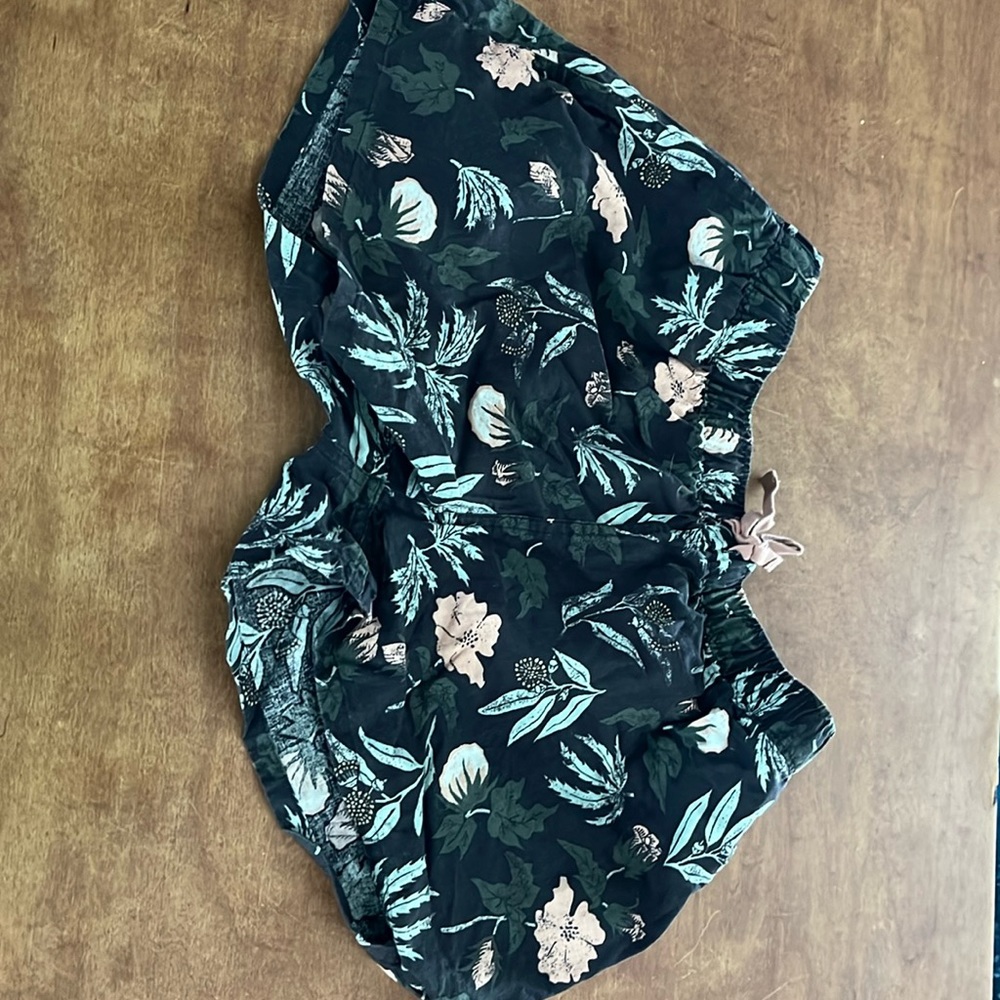 Women’s medium Patagonia shorts